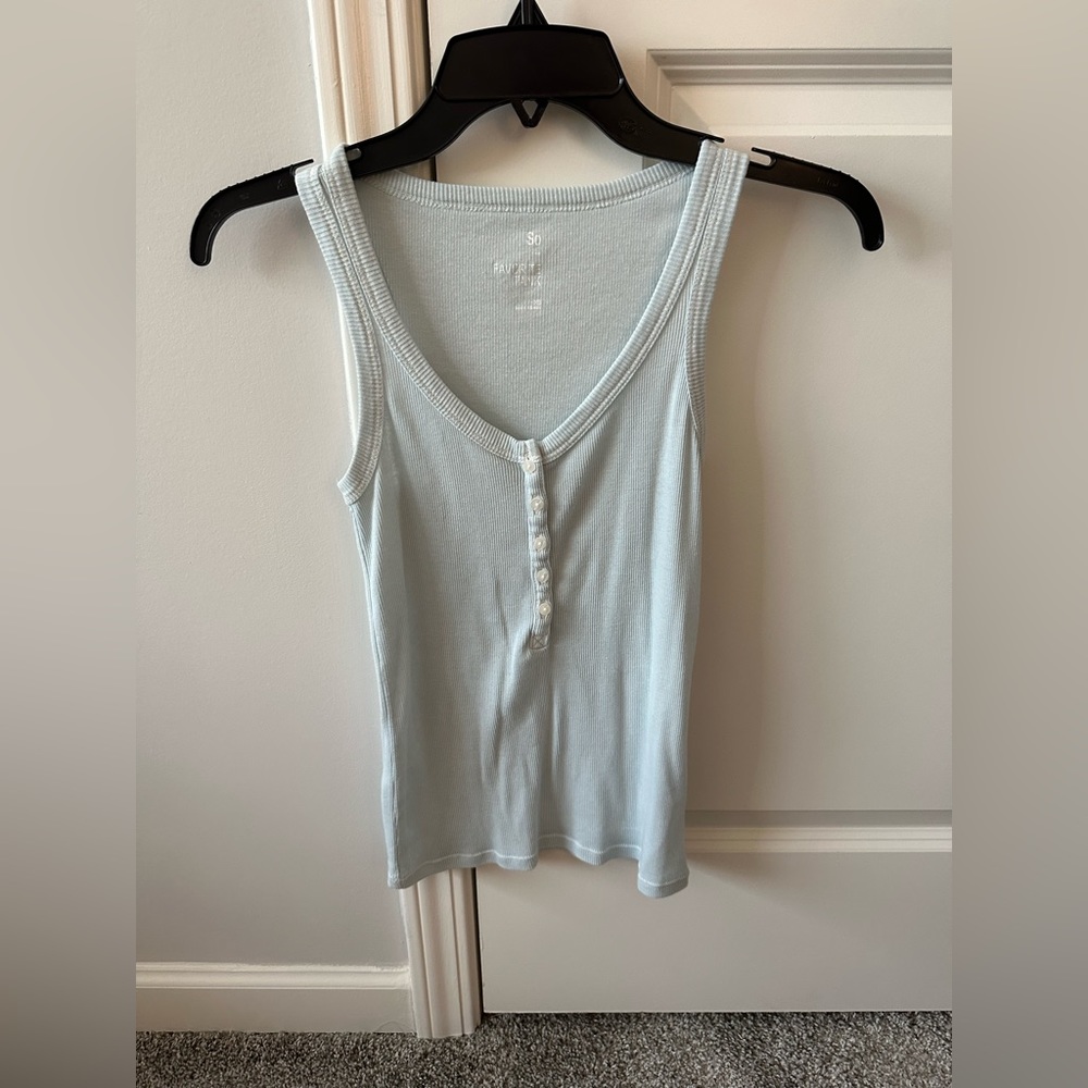 Cute tank top bundle! All Size XS